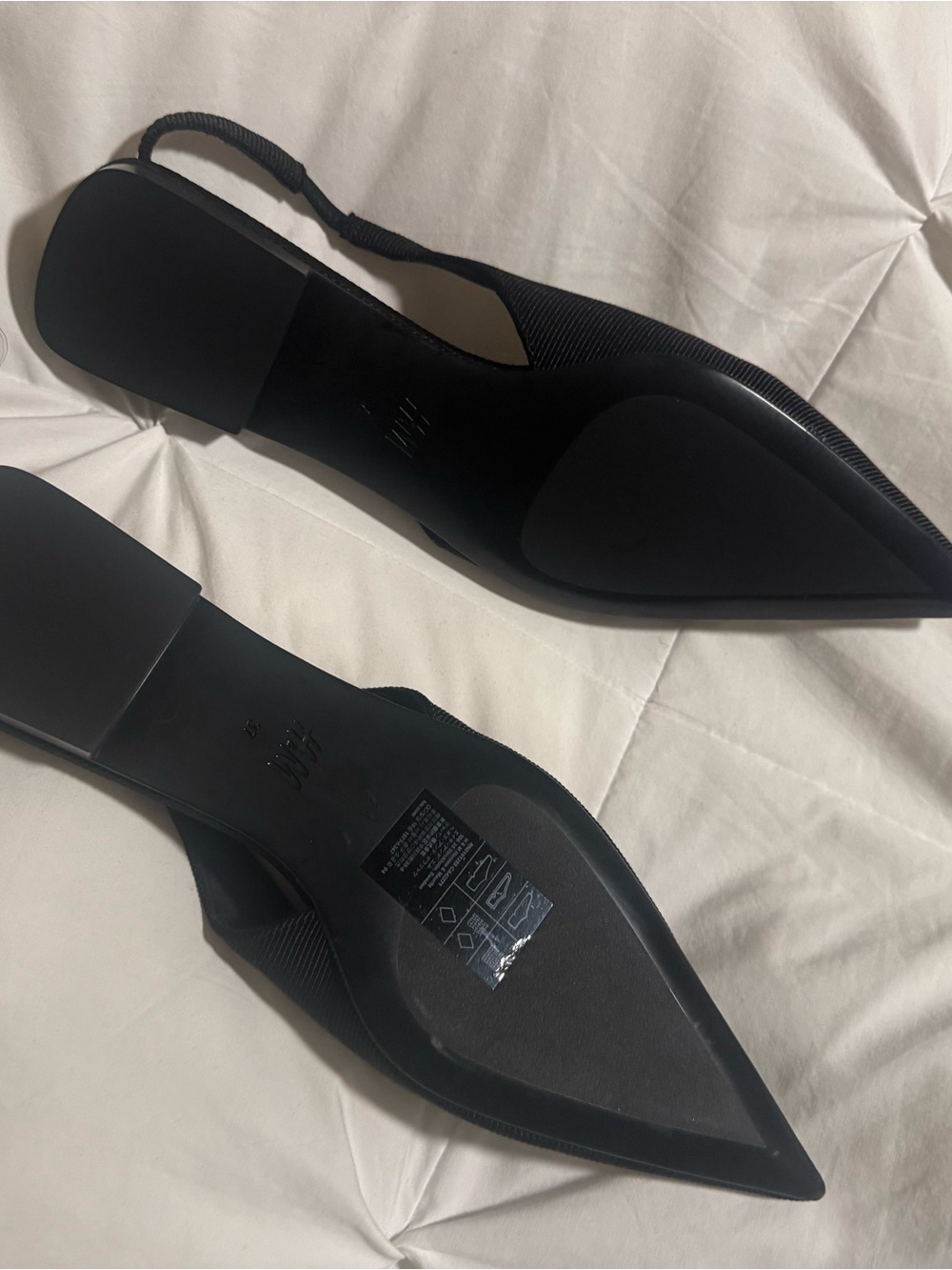 H&M Black Pointed-Toe Slingback Heels - Picture 4 of 15